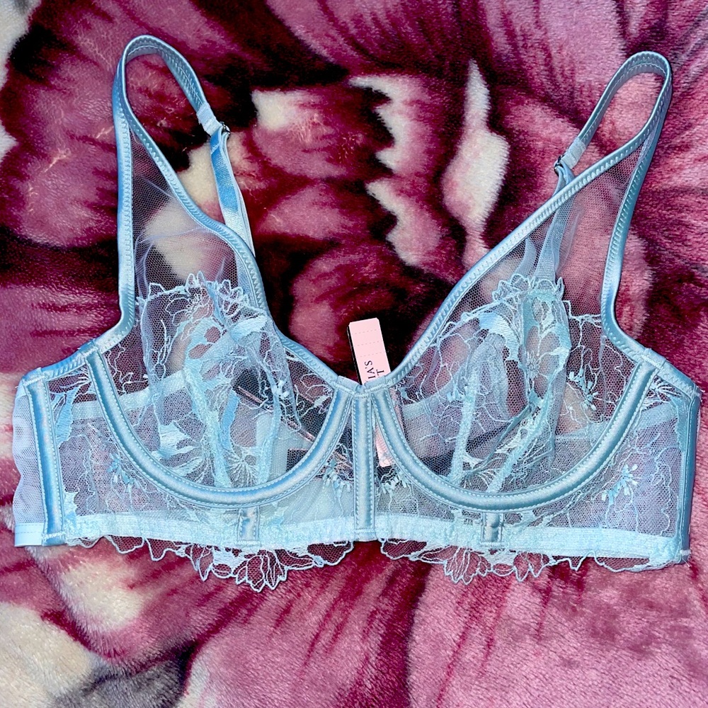 Beautiful Victoria secret lace bra